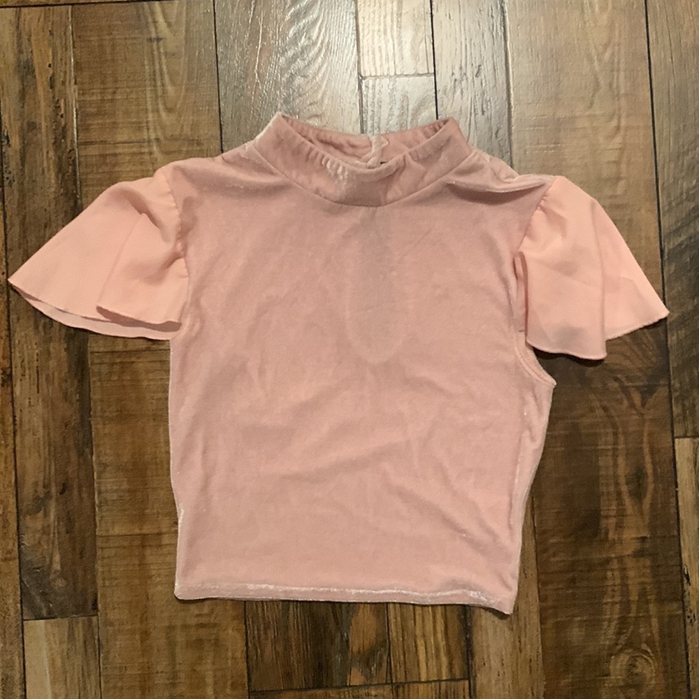 Pink Velvet. Crop.
